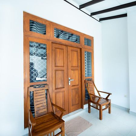 Teya Beach Hotel Ahangama Bagian luar foto