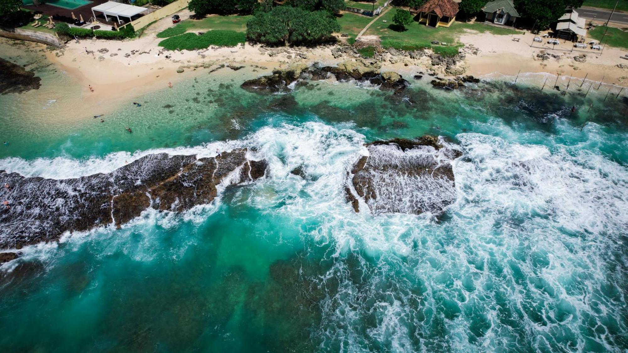 Teya Beach Hotel Ahangama Bagian luar foto