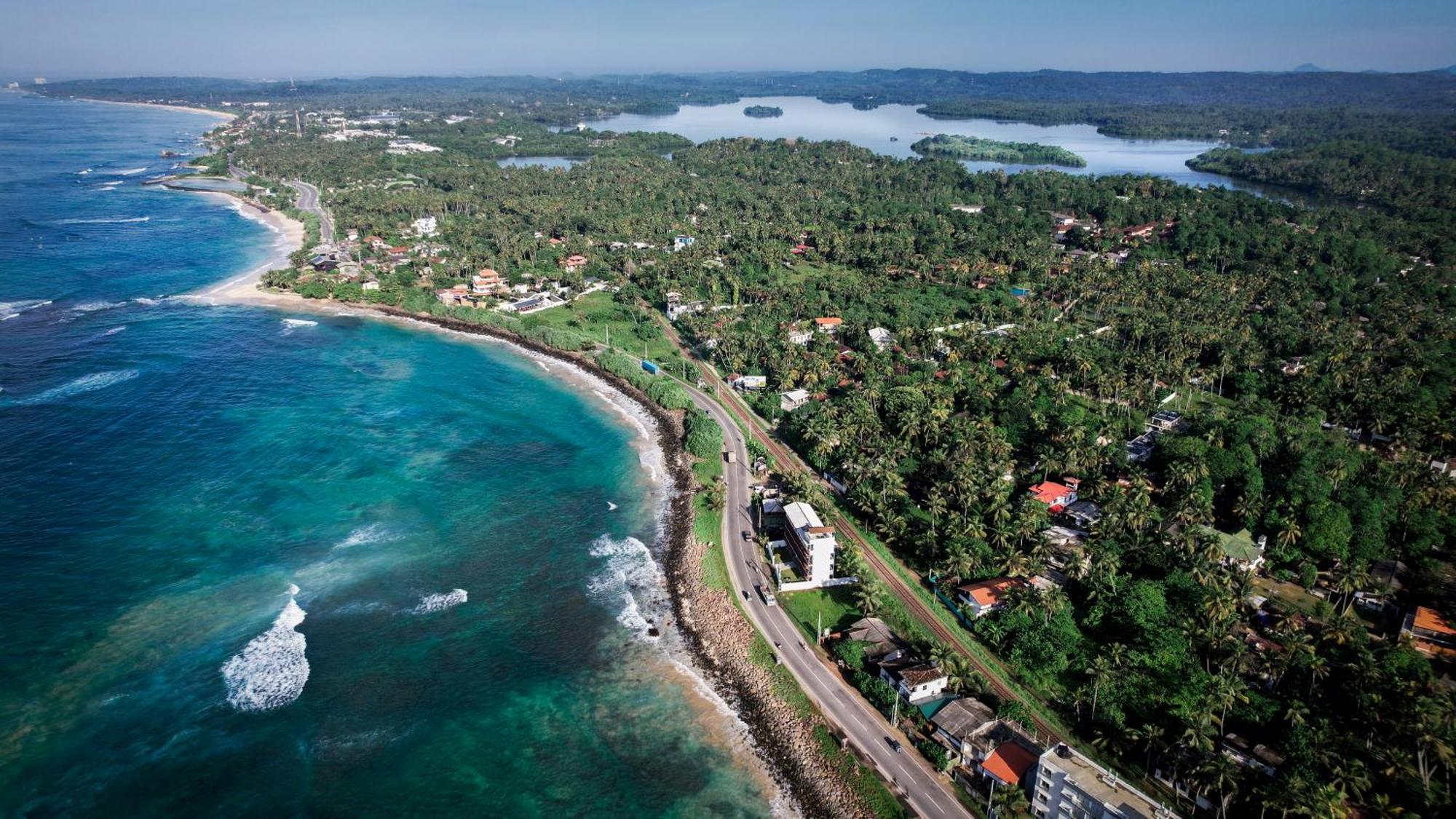 Teya Beach Hotel Ahangama Bagian luar foto