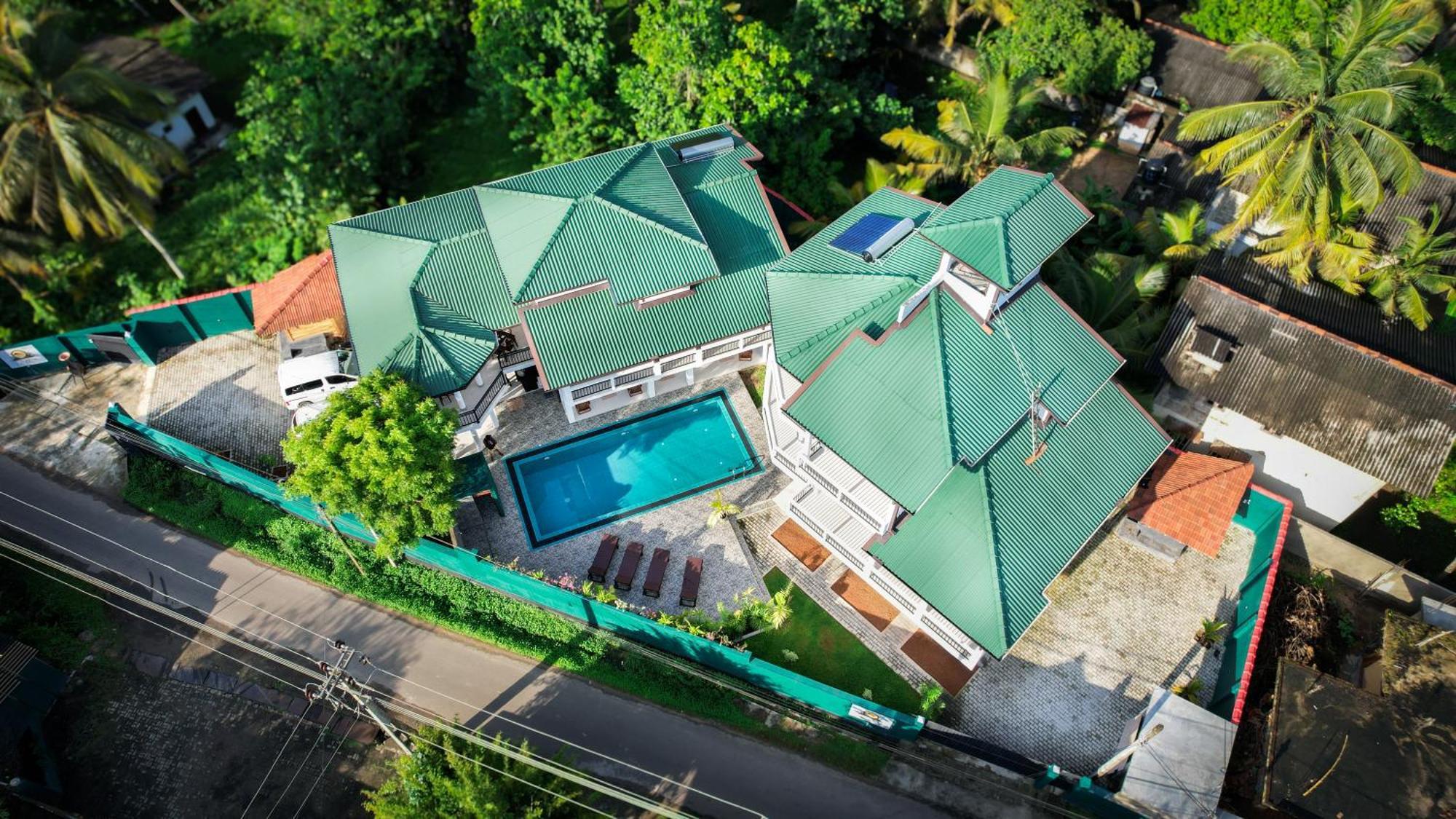 Teya Beach Hotel Ahangama Bagian luar foto