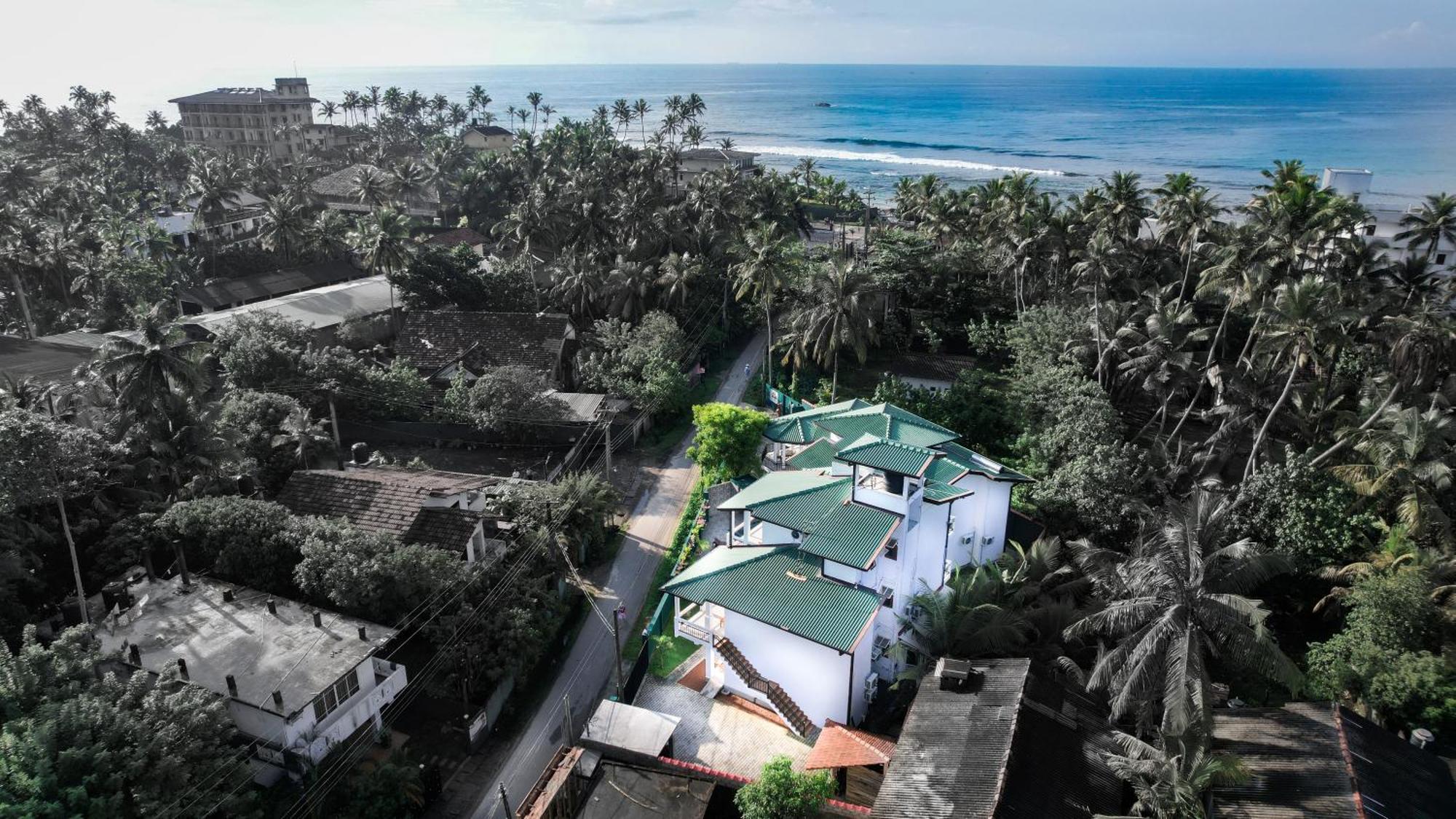 Teya Beach Hotel Ahangama Bagian luar foto